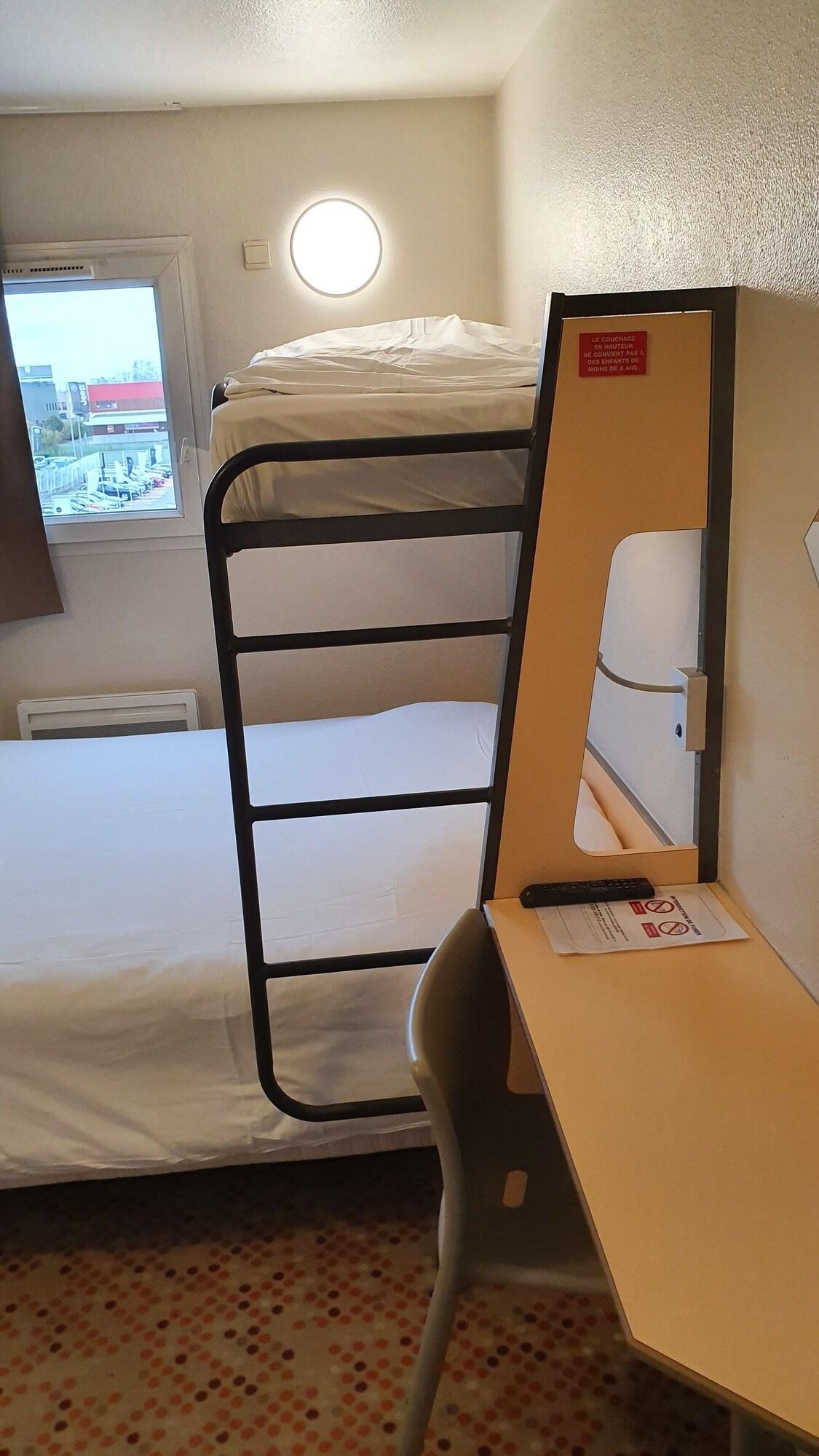 Welcomotel Coignières Exteriör bild