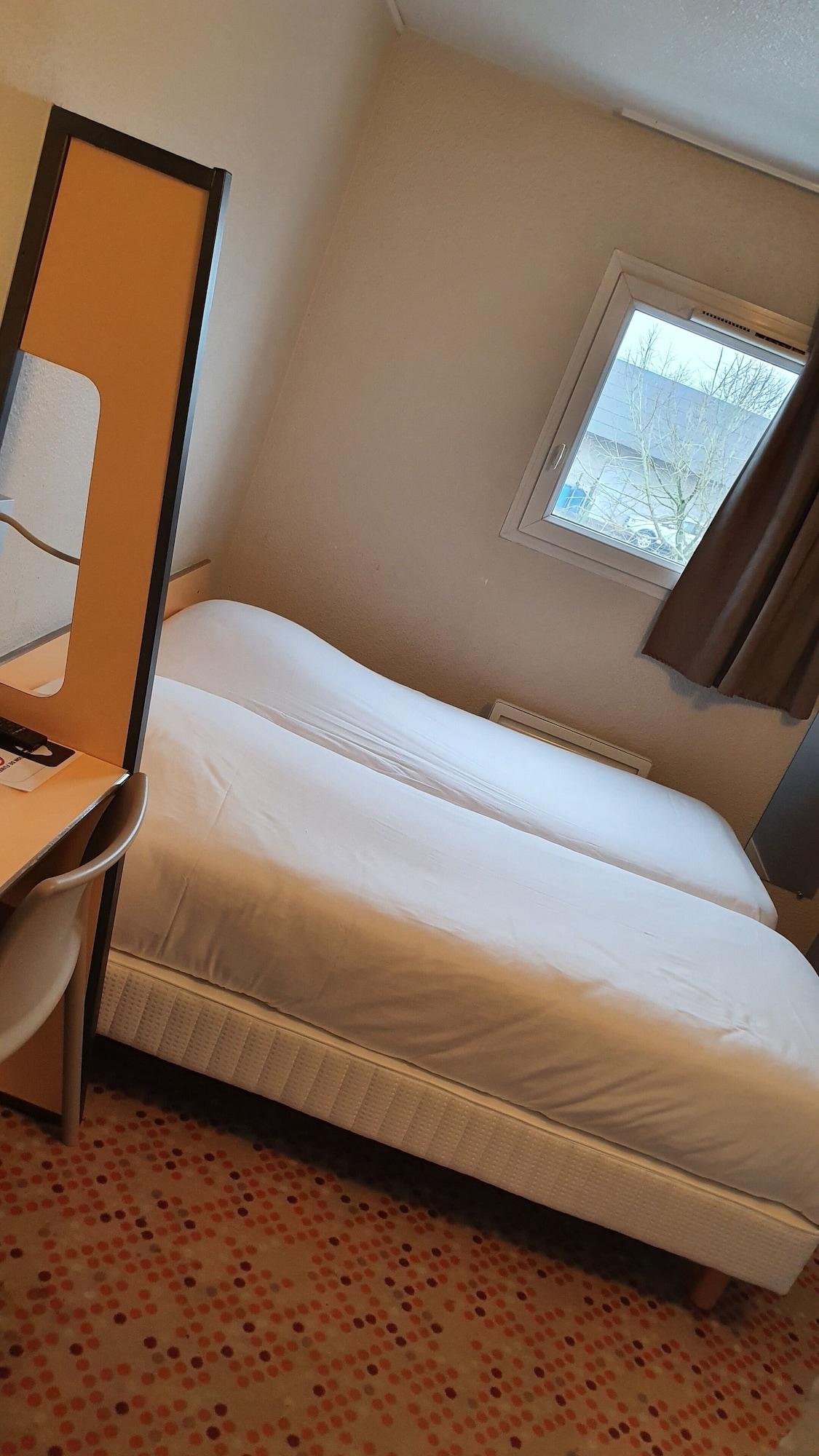 Welcomotel Coignières Exteriör bild